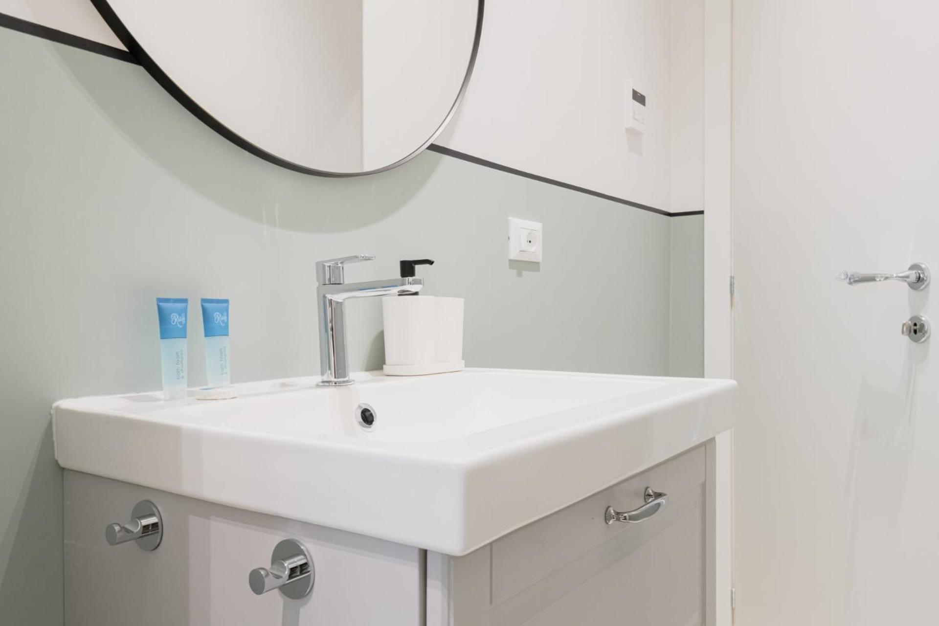 Appartamento Easylife - Luminosa Dimora In Sant'Ambrogio Milano Esterno foto